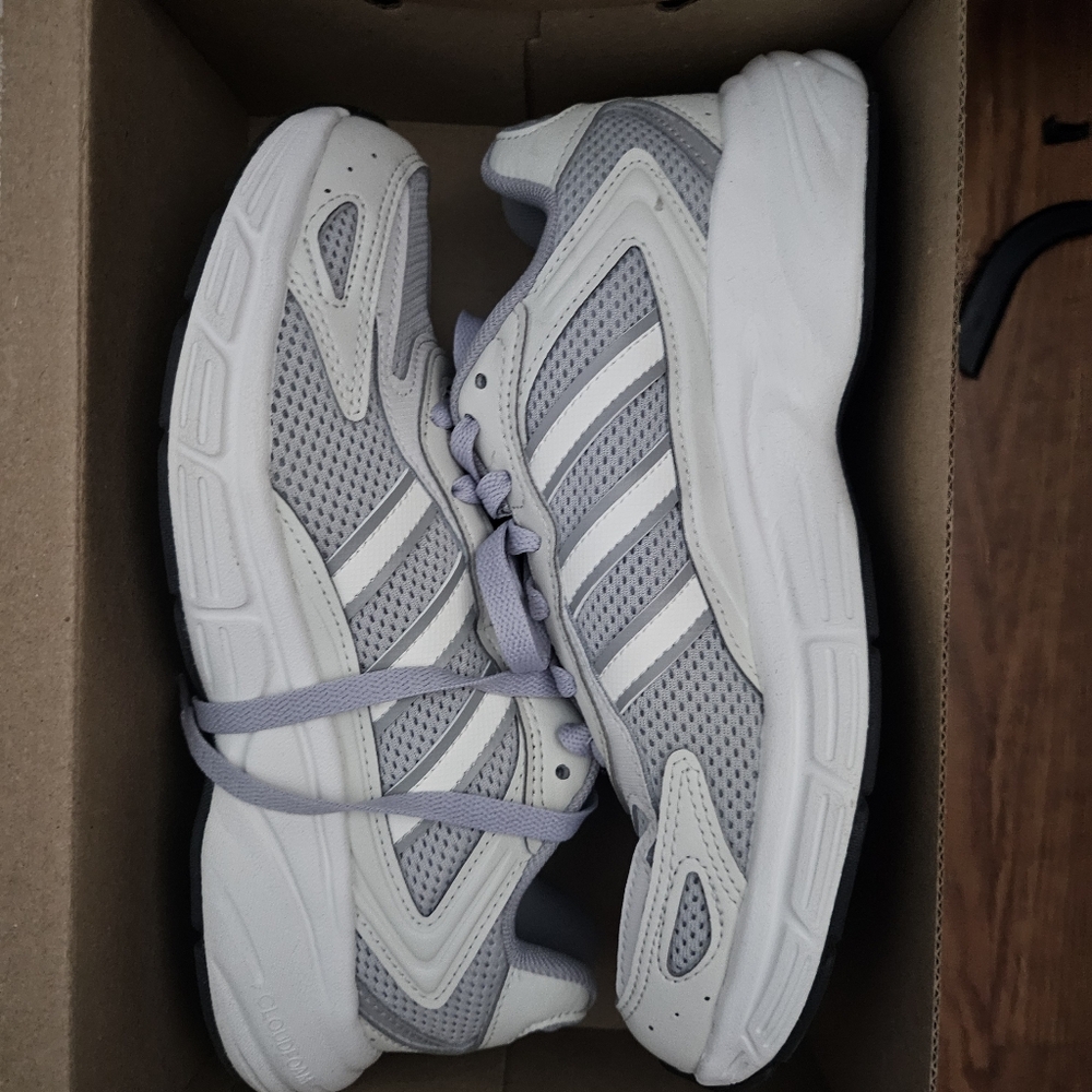 Adidas Classic Gray and White Running Shoes